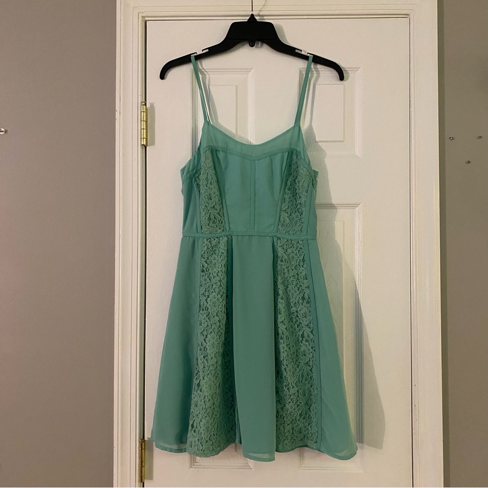 Lauren Conrad LC Mint Green Lace Chiffon Spaghetti Strap Sweetheart Dress Size 4